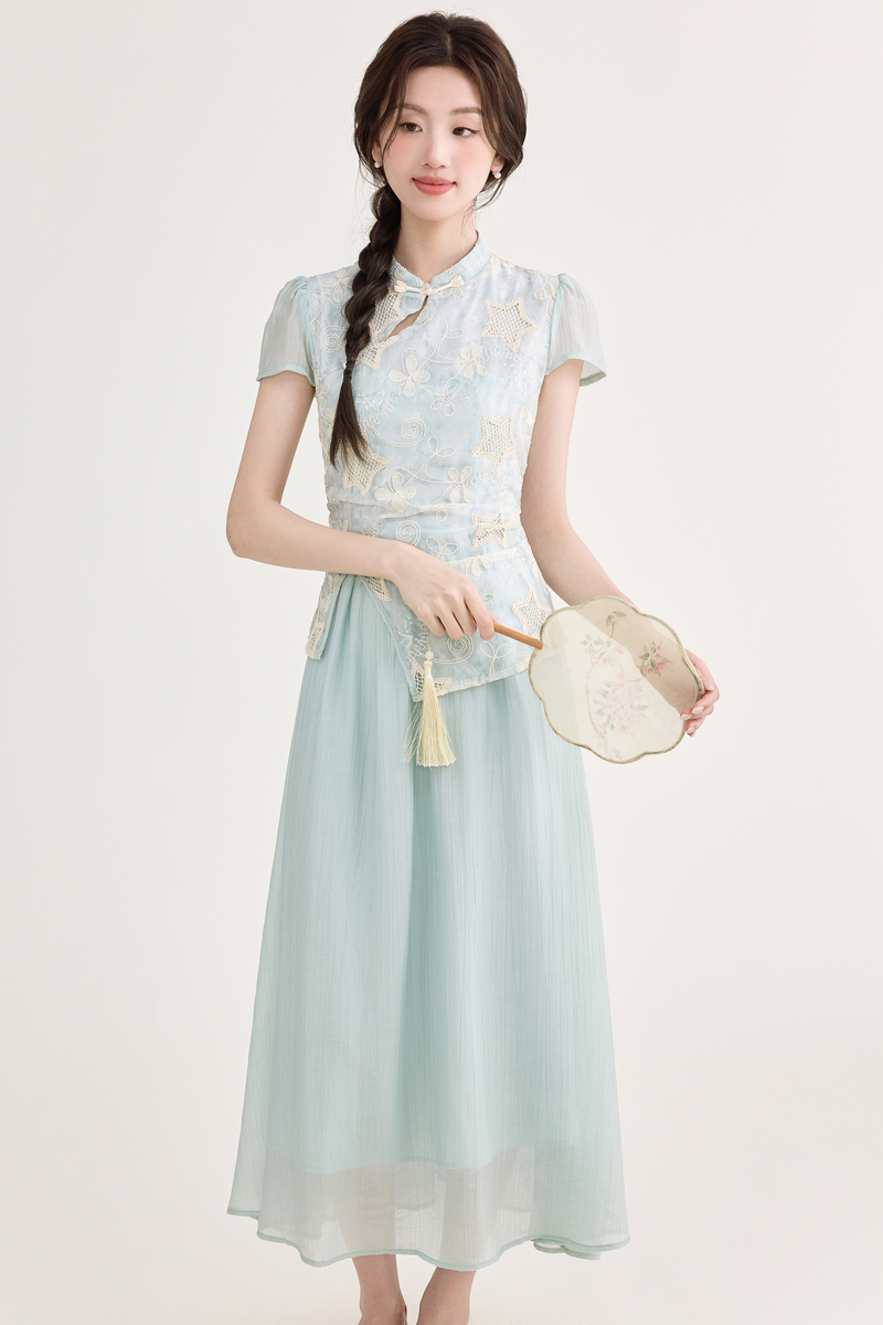 2025 Summer New Chinese Style Embroidered Qipao Dress with Layered Look - Image 4