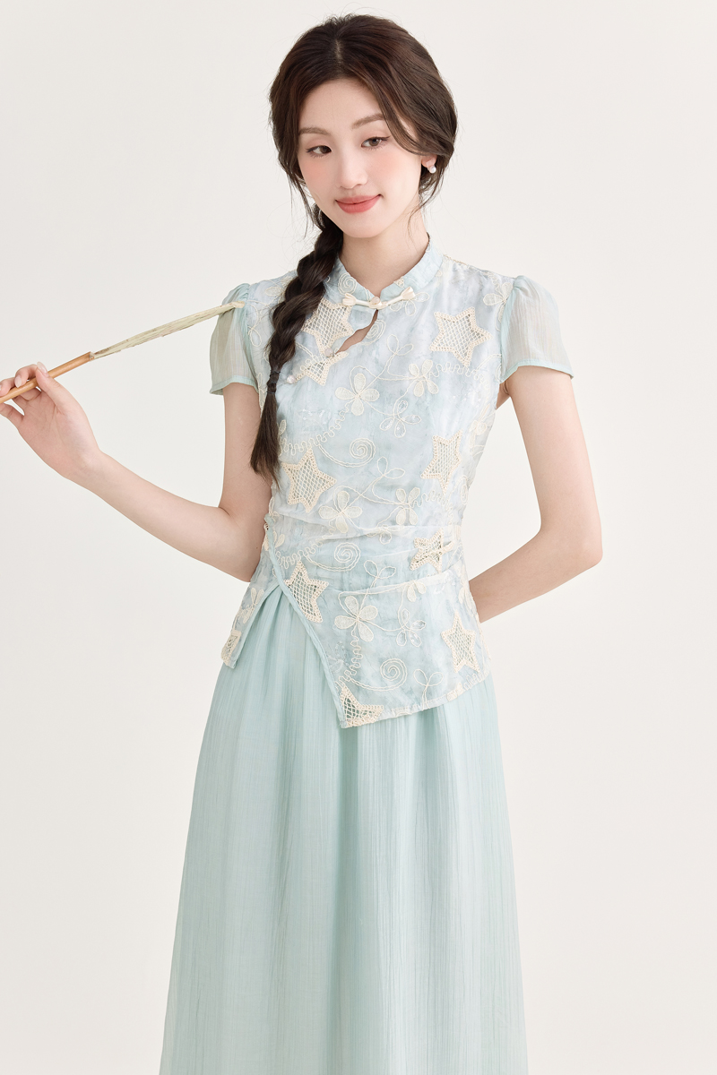 2025 Summer New Chinese Style Embroidered Qipao Dress with Layered Look - Image 3