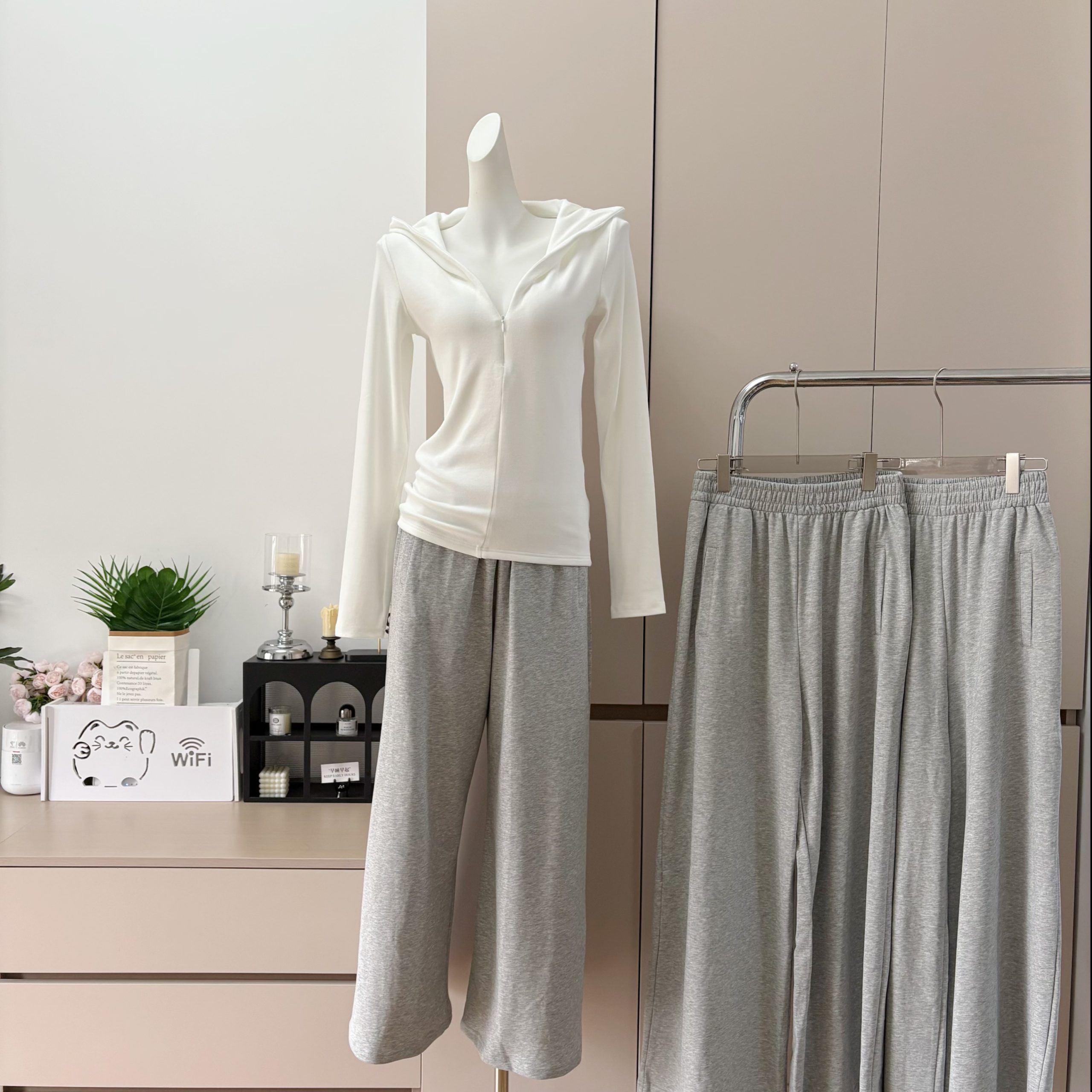 Women's Casual Wide-Leg Pants Set with White Sweatshirt and Gray Pants