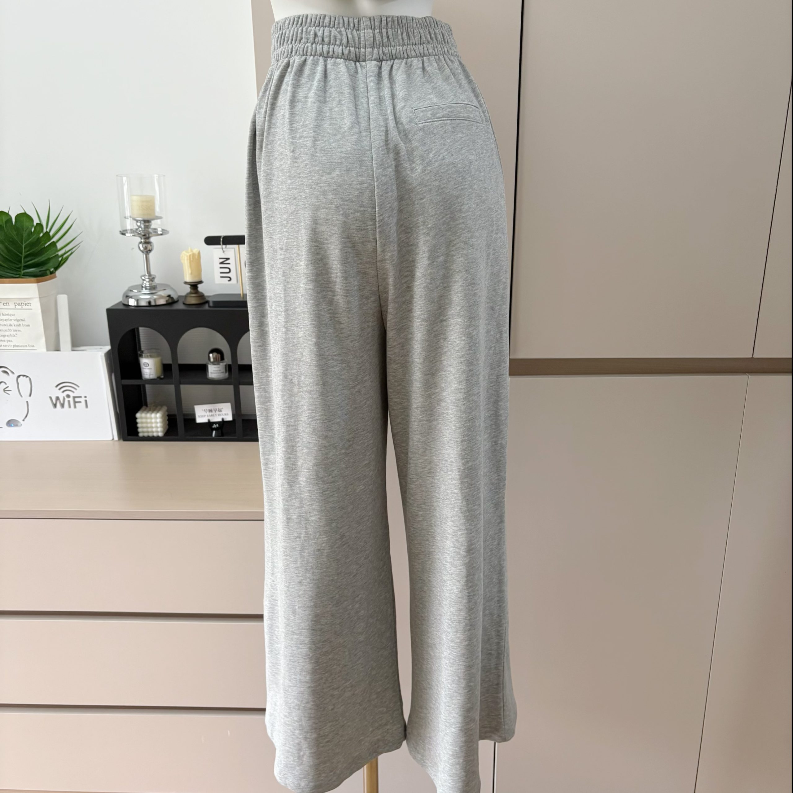 Women's Casual Wide-Leg Pants Set with White Sweatshirt and Gray Pants - Image 5
