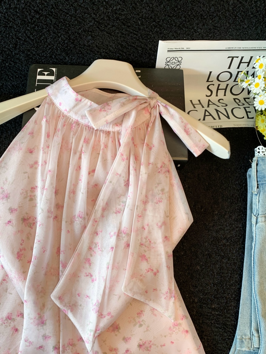 Women's Sleeveless Chiffon Shirt with Bow Detail - Floral Print Summer Top - Style b819b7 - Image 4