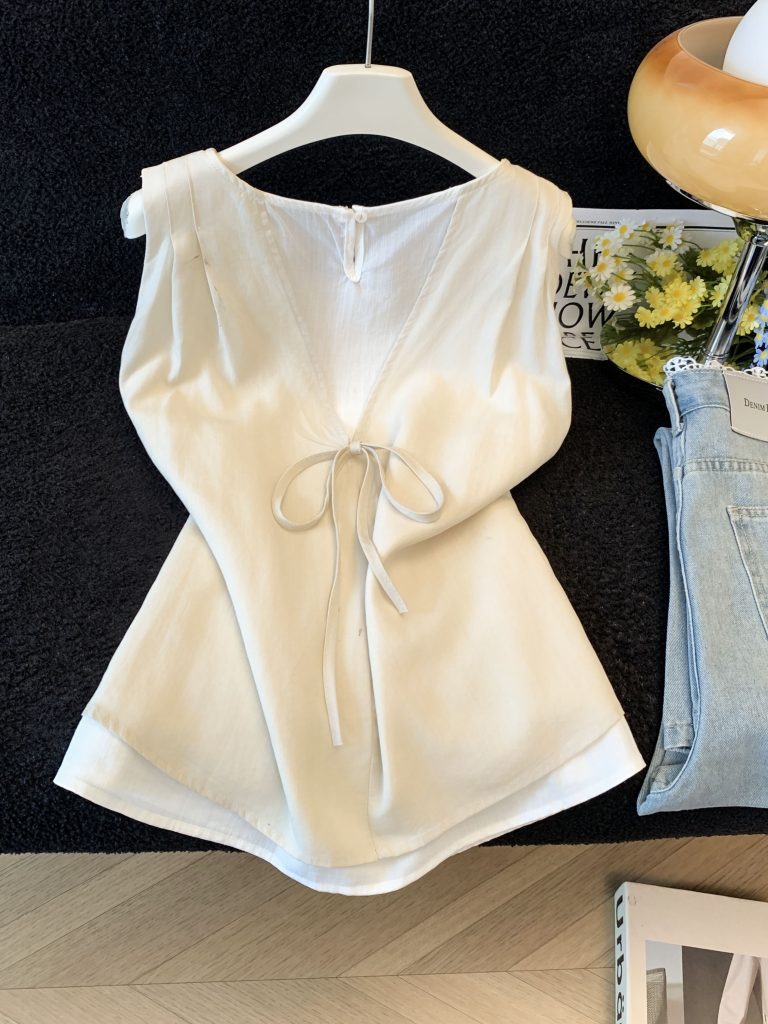 Women's 2026 Summer Loose Sleeveless Top with Back Tie and Layered Look