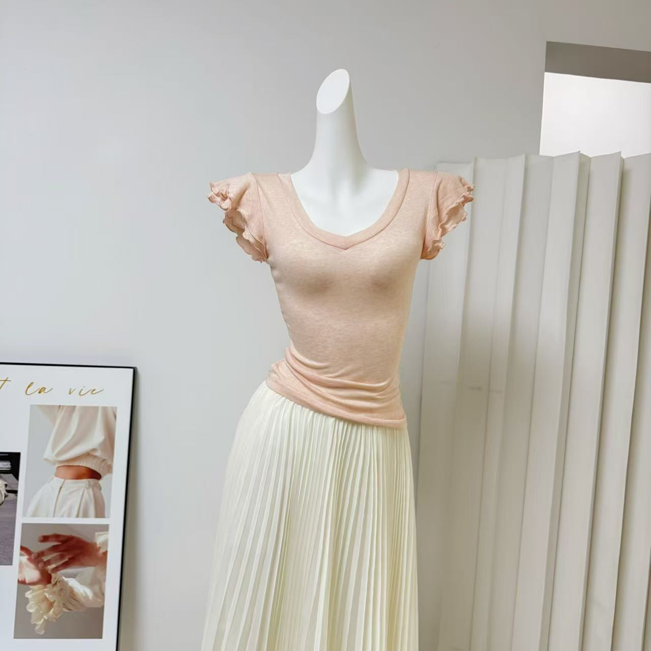 OKMASHOP Cloud Mousse Tee Lyocell Linen V-Neck Women's Summer Slim Fit Top - Image 4
