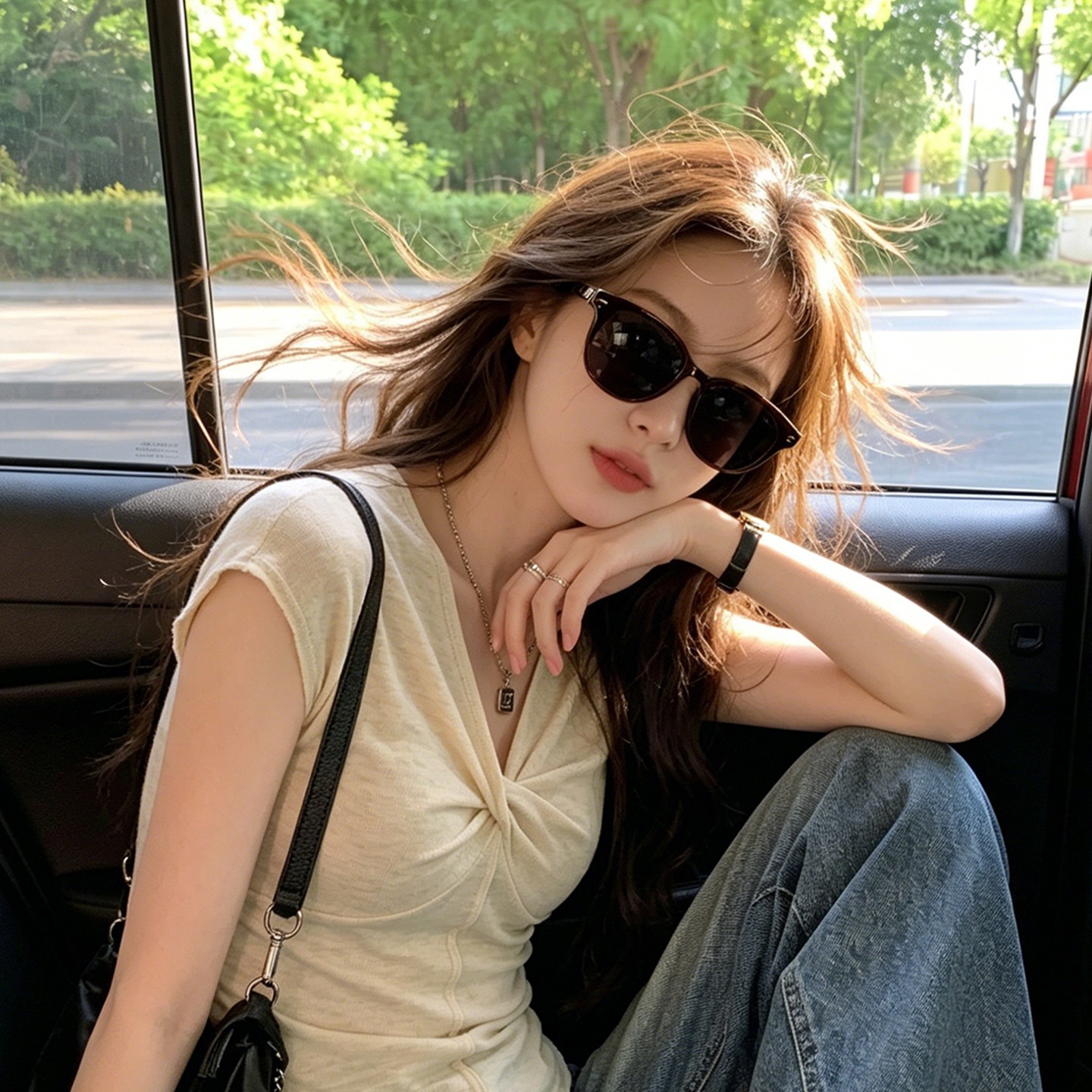 Beige Twist V-Neck Short Sleeve T-Shirt for Women 2026 Summer - Image 5